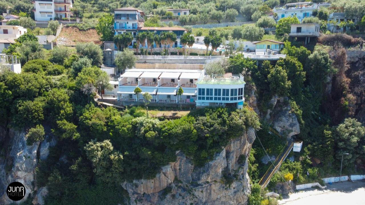Juar Hotel Radhimë Exterior foto